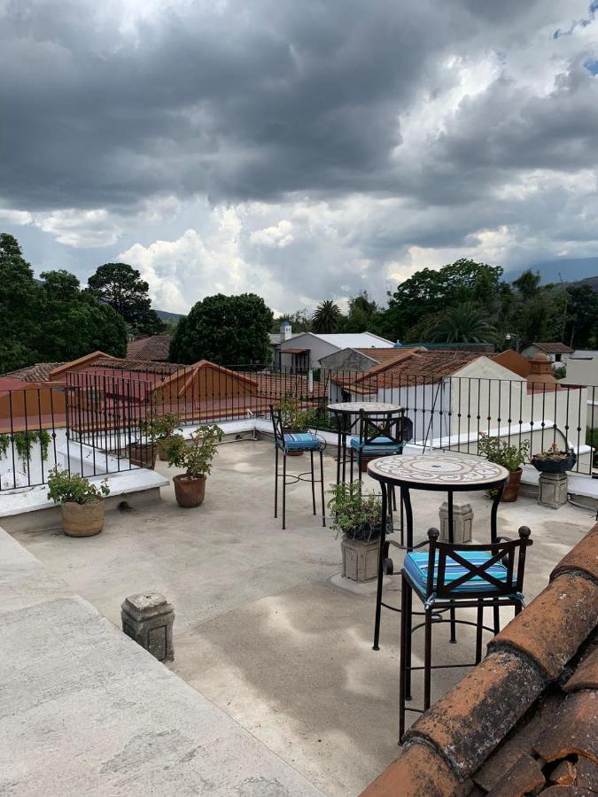 Hotel La Villa Serena Antigua Esterno foto