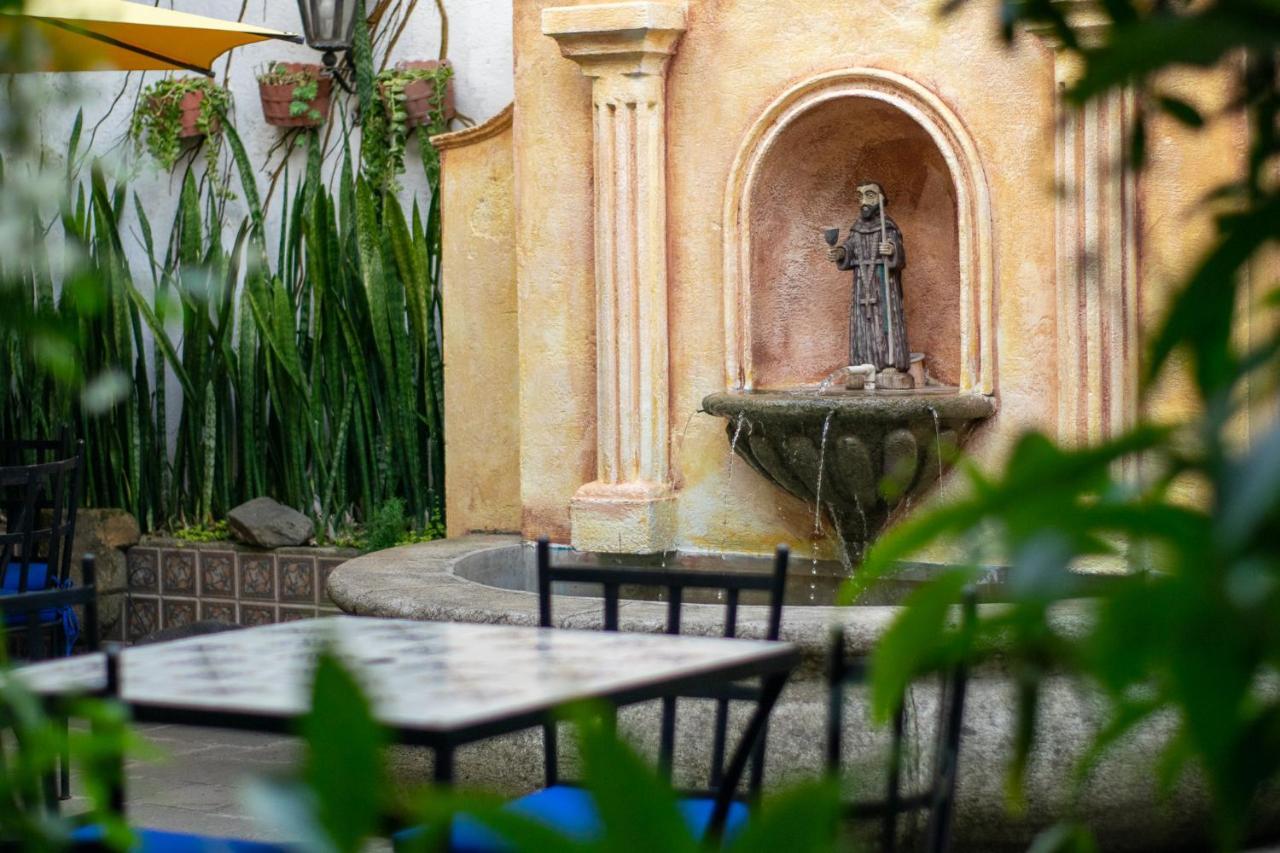 Hotel La Villa Serena Antigua Esterno foto