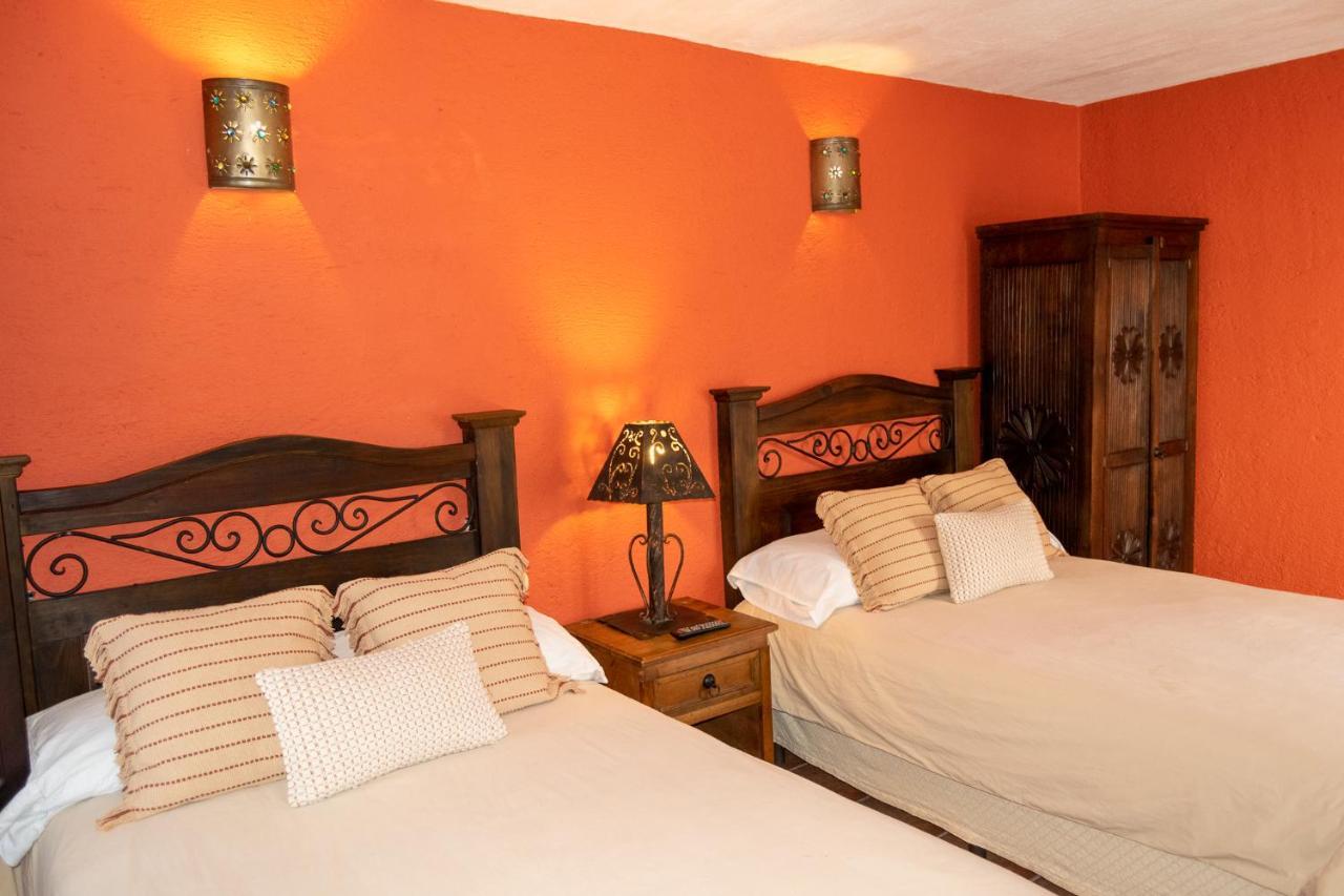 Hotel La Villa Serena Antigua Esterno foto