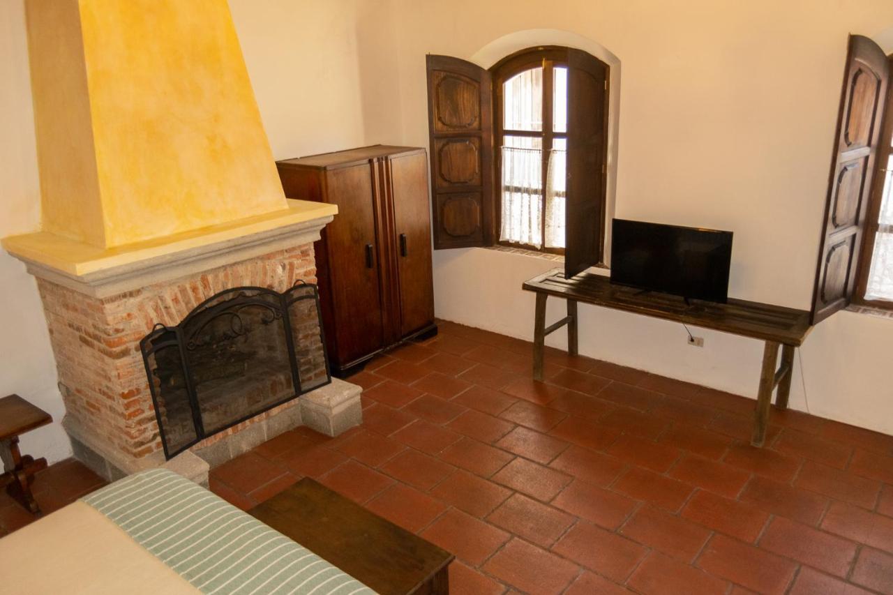 Hotel La Villa Serena Antigua Esterno foto